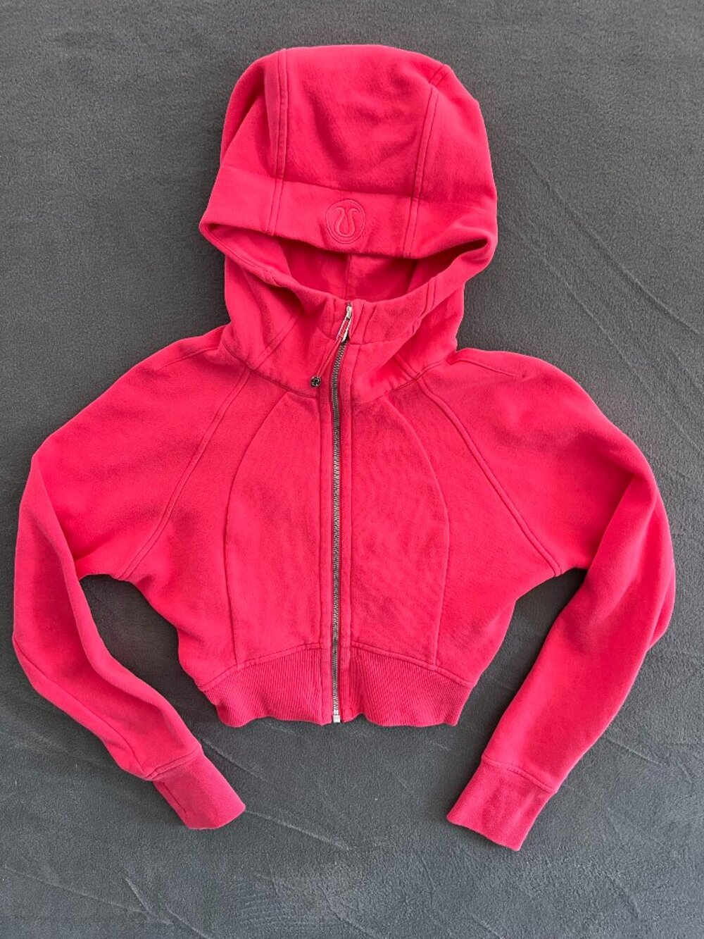 Lululemon scuba cropped hoodie size 4 Lipgloss